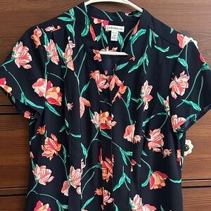 Croft & Barrow PM button down blouse